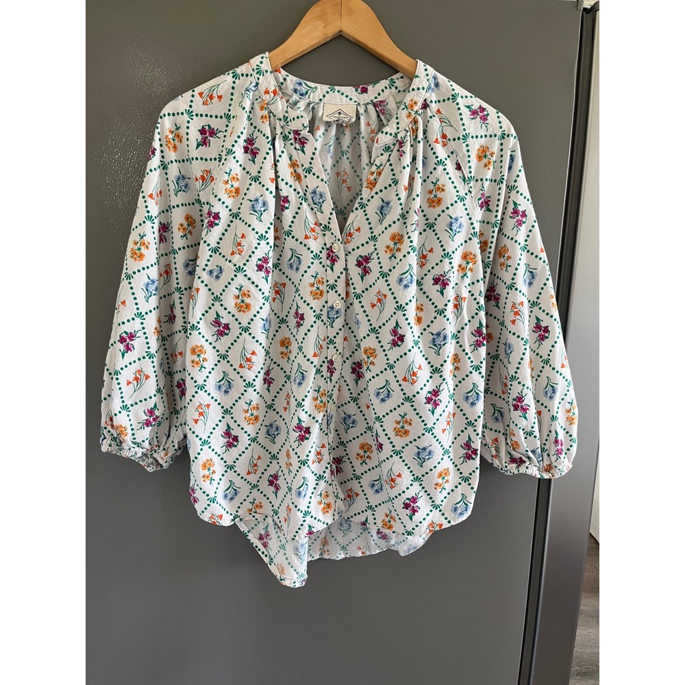 St. John's Bay White Floral Peasant Blouse